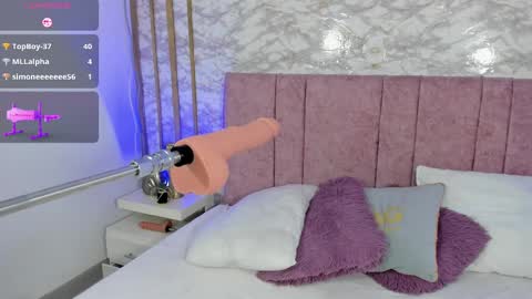 Snapshot of coraline_hot18 chatting on 6, 3, 2025 coraline hot18 online show from 6, 3, 2025