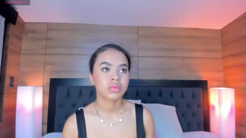 coralineross_ online show from 9, 1, 2026