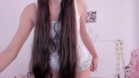 Snapshot of coralinexxx07 chatting on 21, 7, 2026 Coraline uwu Bienvenidos al dulce mundo de Coraline Hola amores soy Coraline Una chica tierna juguetona online show from 21, 7, 2026