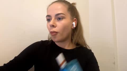 corinnachancy online show from 20, 12, 2025