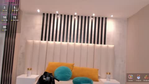 Corinne Russo online show from 22, 12, 2024