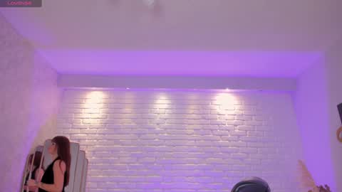 Corinne Russo online show from 28, 1, 2025