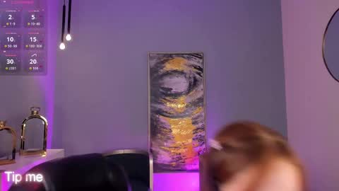 Corinne Russo online show from 7, 10, 2025