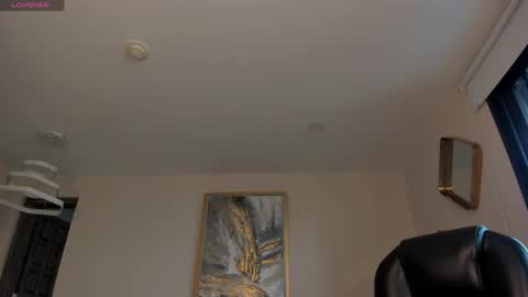 Snapshot of corinnerusso chatting on 7, 6, 2026 Corinne Russo online show from 7, 6, 2026