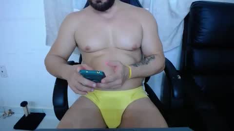 Snapshot of corolaxxl chatting on 2, 4, 2026 corolaxxl online show from 2, 4, 2026