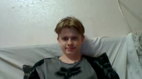 Snapshot of cosm2312 chatting on 27, 5, 2026 Andrew online show from 27, 5, 2026