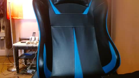 Snapshot of cosmicjones88 chatting on 25, 12, 2024 cosmicjones88 online show from 25, 12, 2024