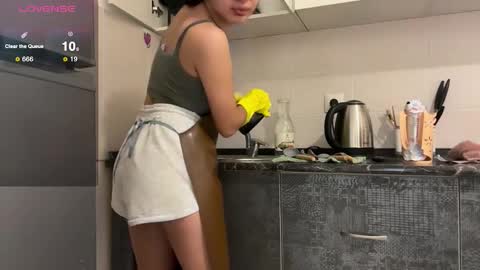 Lina online show from 5, 12, 2025