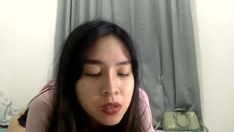 Liz Gwyneth Charlota online show from 25, 6, 2026