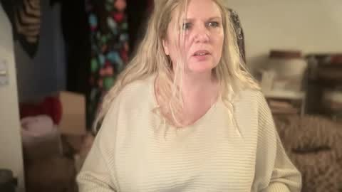 Mollie online show from 18, 12, 2025