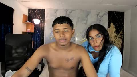 Snapshot of couple_dirty777 chatting on 23, 4, 2026 Jonatham and Marllory online show from 23, 4, 2026