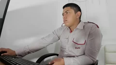 Nikol y  tomy online show from 9, 1, 2025