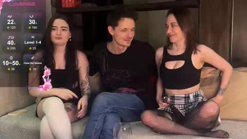 Alex and Mia online show from 1, 3, 2026