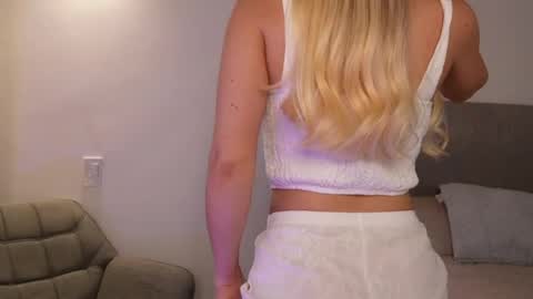 Kay online show from 4, 6, 2026