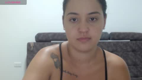 Snapshot of couple_sexandlove chatting on 5, 2, 2026 ALEJANDRO Y EMILY online show from 5, 2, 2026