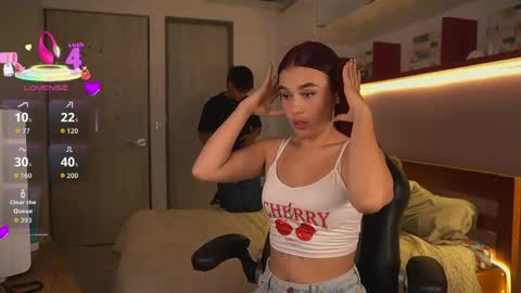 Snapshot of couplevibesx chatting on 27, 3, 2026 Camila Thomas online show from 27, 3, 2026