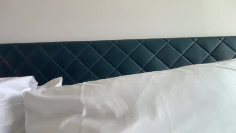 Courtney online show from 3, 10, 2025