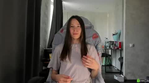 Im Courtney Nice to meet youFollow meInstagram courtneyluv778 online show from 27, 5, 2026