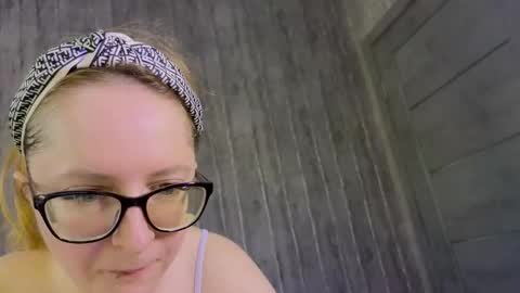 Snapshot of coy_girl_ chatting on 30, 3, 2026 My name is Emma - HELP COLLECT TOKENS FOR THE OPERATION FOR MY DAUGHTER online show from 30, 3, 2026