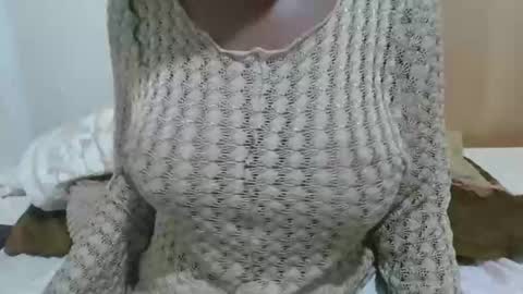 Snapshot of cozyher chatting on 10, 11, 2025 Cossy online show from 10, 11, 2025