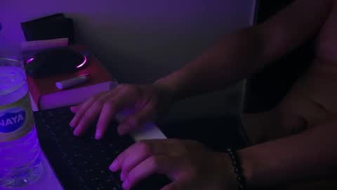 Snapshot of cr9222 chatting on 27, 4, 2026 cr9222 online show from 27, 4, 2026