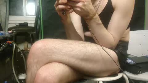 Snapshot of crackback_kyd chatting on 12, 11, 2025 crackback_kyd online show from 12, 11, 2025