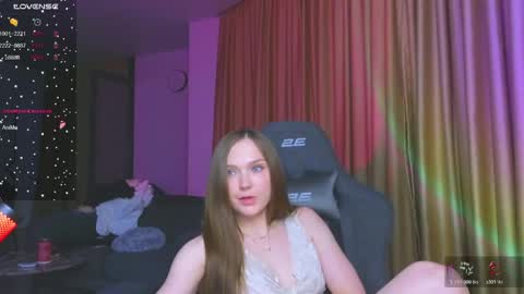 Snapshot of cravelucy chatting on 8, 5, 2026 lucy online show from 8, 5, 2026