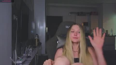 Snapshot of cravelucy chatting on 29, 7, 2026 lucy online show from 29, 7, 2026