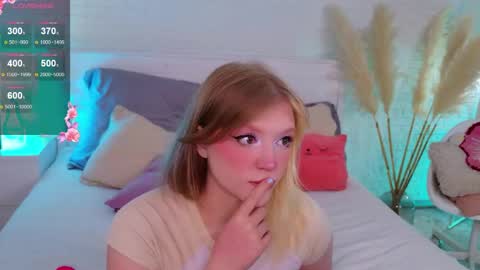 Snapshot of crazy__wine chatting on 28, 5, 2026 Sonya online show from 28, 5, 2026