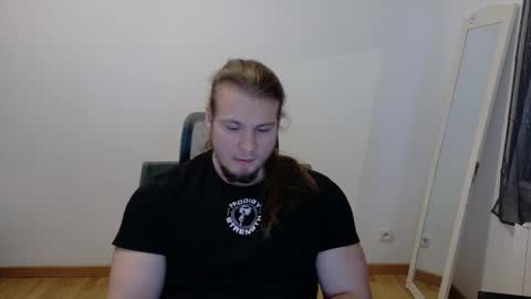 Snapshot of crazyangel8 chatting on 3, 2, 2025 crazyangel8 online show from 3, 2, 2025