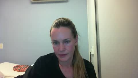 Anny online show from 13, 10, 2025