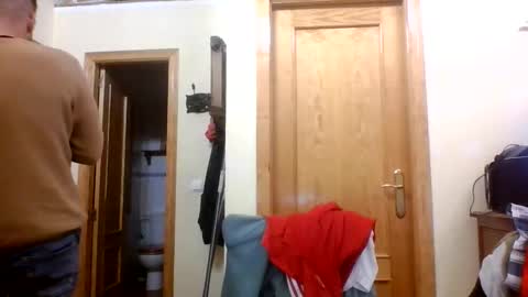 Snapshot of crazyboy44412345 chatting on 27, 9, 2025 crazyboy44412345 online show from 27, 9, 2025