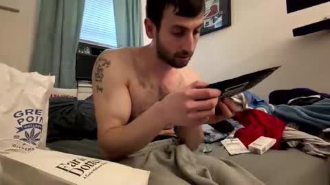 Snapshot of crazydill28 chatting on 27, 3, 2026 crazydill28 online show from 27, 3, 2026