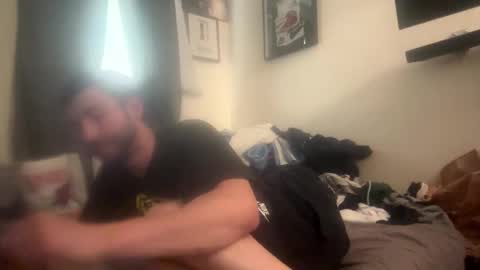 Snapshot of crazydill28 chatting on 13, 4, 2026 crazydill28 online show from 13, 4, 2026