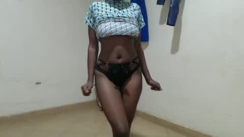 Snapshot of crazyebonie chatting on 1, 10, 2025 Ebonie online show from 1, 10, 2025