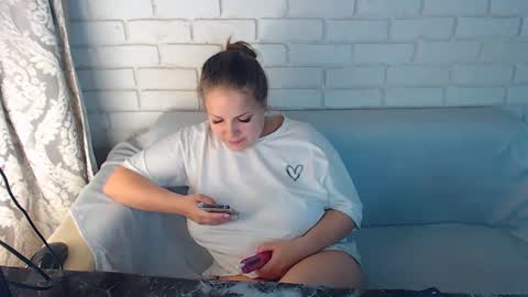 Crazyy Girl  online show from 15, 12, 2024