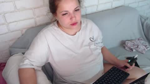 Snapshot of crazyy_girl_ chatting on 4, 6, 2026 Crazyy Girl online show from 4, 6, 2026