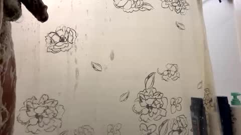 Snapshot of creamierbbc2 chatting on 6, 11, 2025 creamierbbc2 online show from 6, 11, 2025