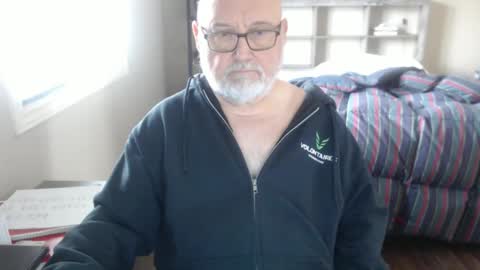 Creamormilk online show from 18, 12, 2025