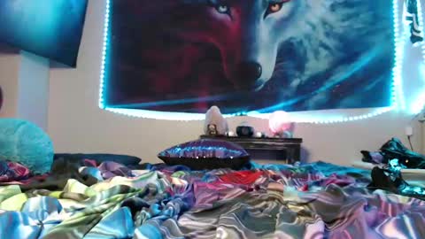 Sylvia online show from 12, 1, 2025