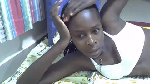 creamy_pussie online show from 24, 3, 2026