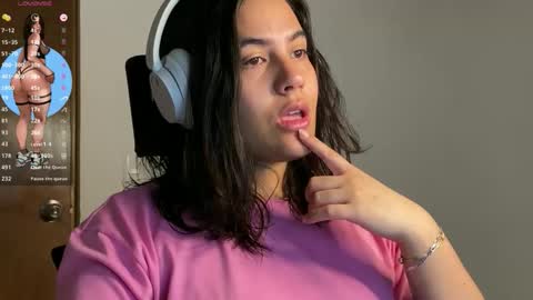 Snapshot of creamy_zamy chatting on 14, 12, 2025 Your Indie Cream Dream online show from 14, 12, 2025