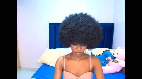 Snapshot of creamybabee chatting on 26, 2, 2026 queen online show from 26, 2, 2026