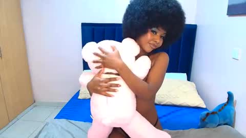 Snapshot of creamybabee chatting on 28, 2, 2026 queen online show from 28, 2, 2026