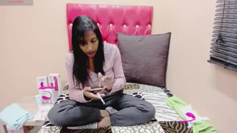 creamyindian4u online show from 30, 5, 2026