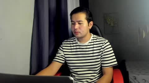 Snapshot of creamynow chatting on 23, 12, 2024 BareCreamyCum online show from 23, 12, 2024