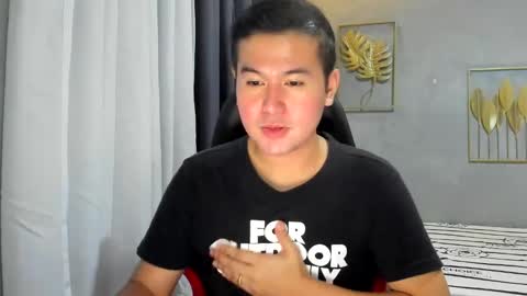 Snapshot of creamynow chatting on 11, 2, 2025 BareCreamyCum online show from 11, 2, 2025