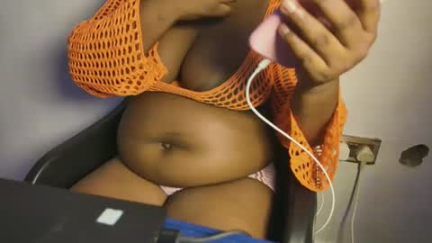 creamyposh1 online show from 20, 12, 2025