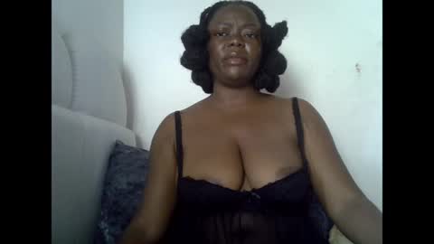Snapshot of creamypussyxx chatting on 10, 5, 2026 creamypussyxx online show from 10, 5, 2026