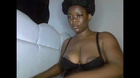 Snapshot of creamypussyxx chatting on 25, 5, 2026 creamypussyxx online show from 25, 5, 2026